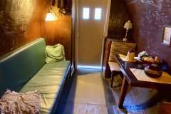 famous-one-log-house-in-garberville-ca_08