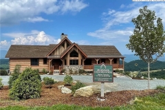 latsios-hybrid-home-in-banner-elk-nc