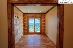 latsios-hybrid-home-in-banner-elk-nc_17